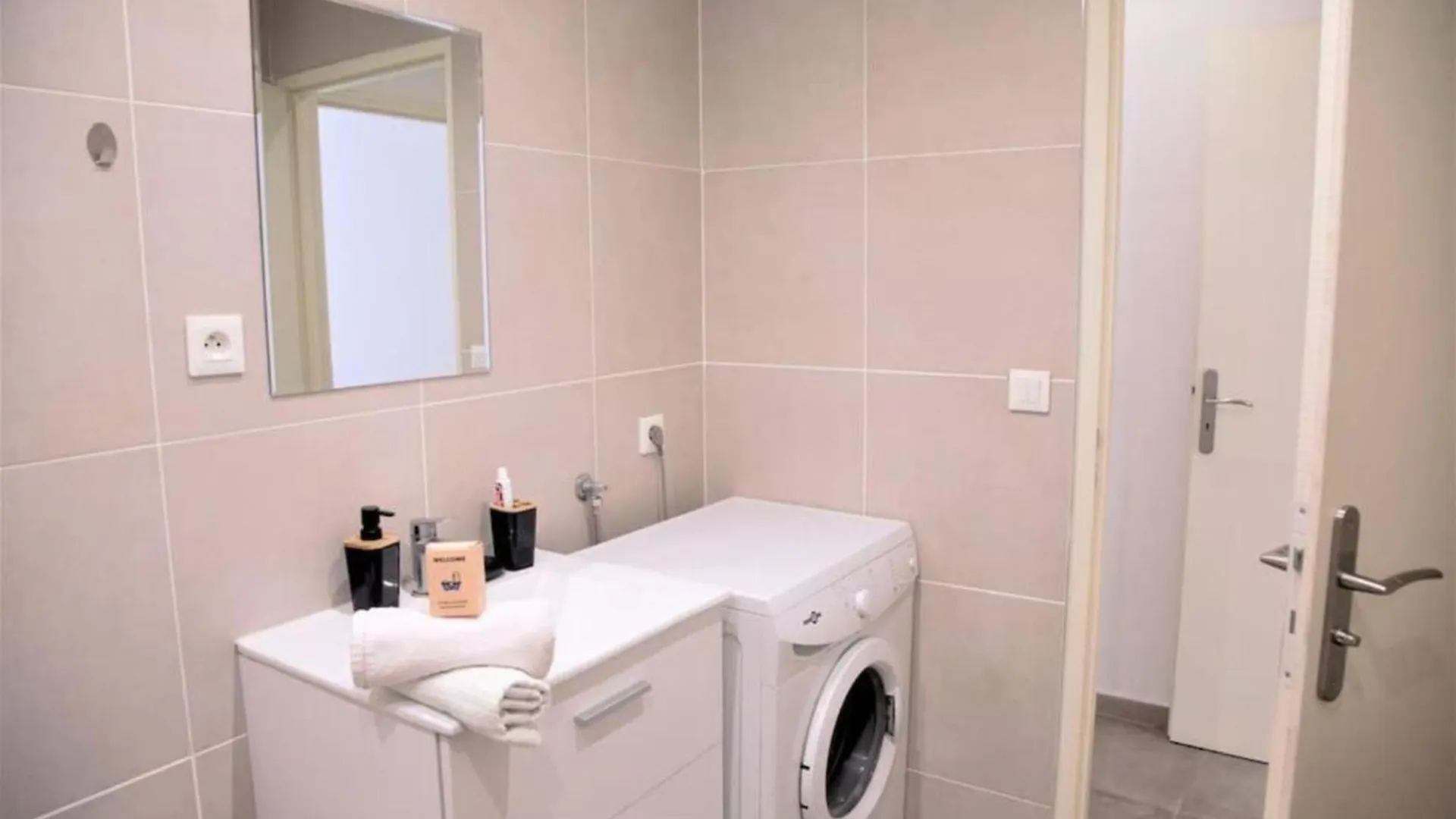 Cosy Bright Apartment In The Heart Of Marseille